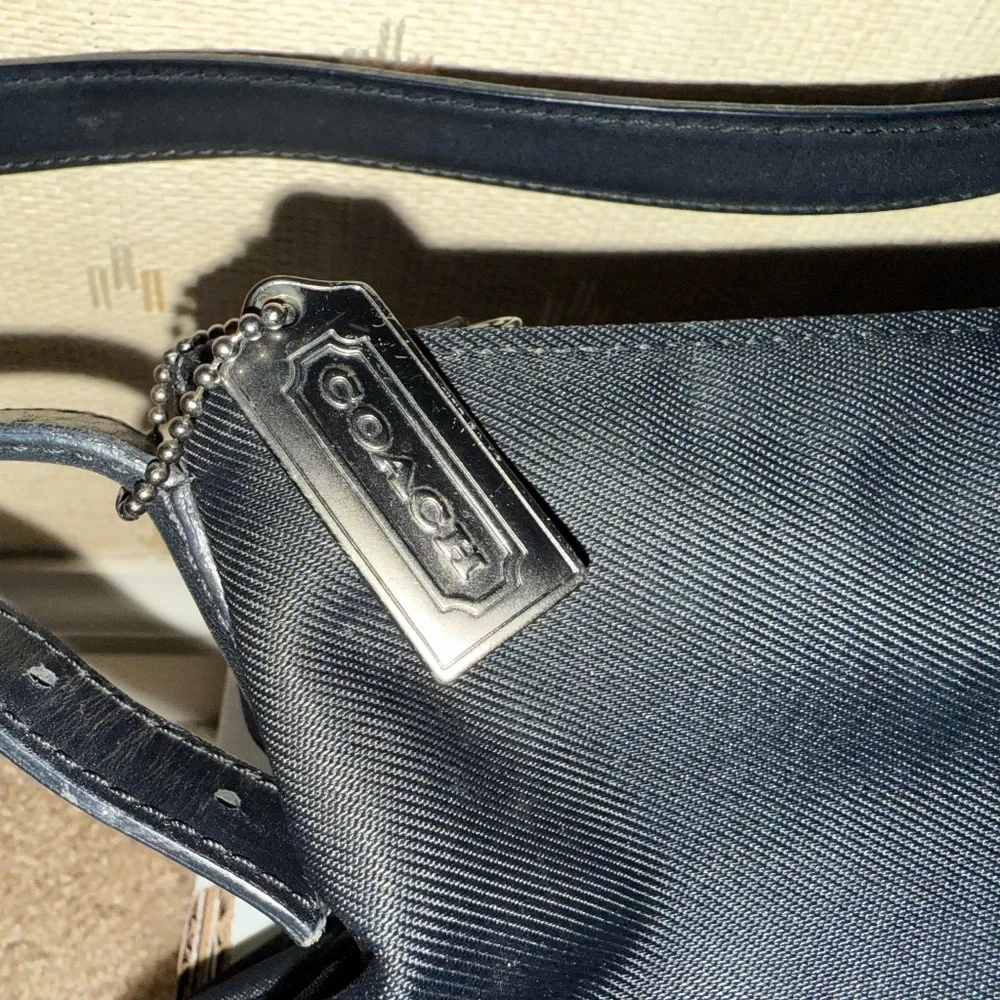 Coach Small Handbag - Picture 4 of 4